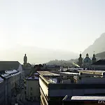 Schwarzer Adler Szálloda 4*