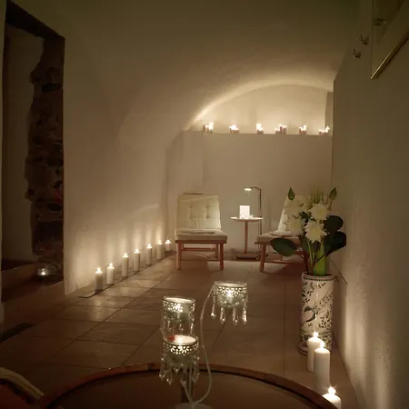 Schwarzer Adler Szálloda