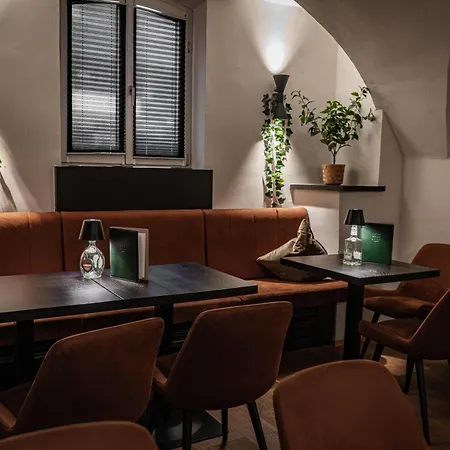 Schwarzer Adler Hotell