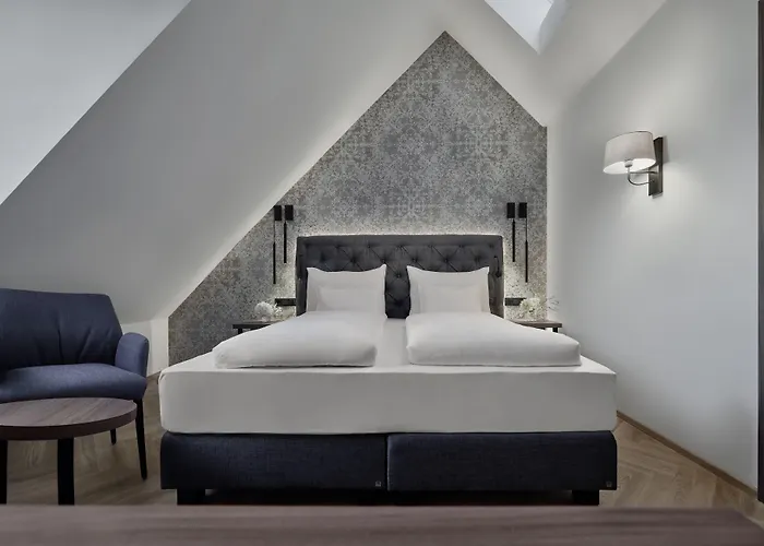 Schwarzer Adler Hotell 4*