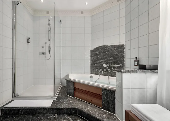 Hotell Schwarzer Adler