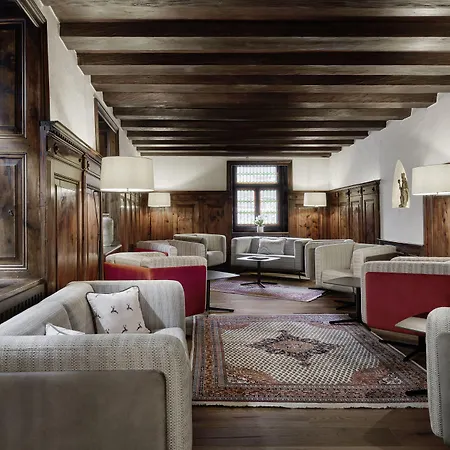 Schwarzer Adler Otel