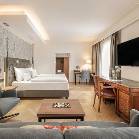 Schwarzer Adler Szálloda 4*