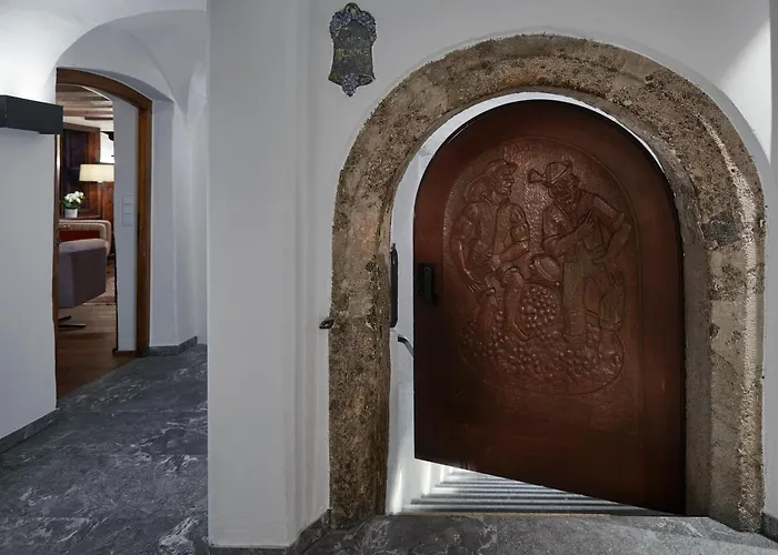 Schwarzer Adler Innsbruck