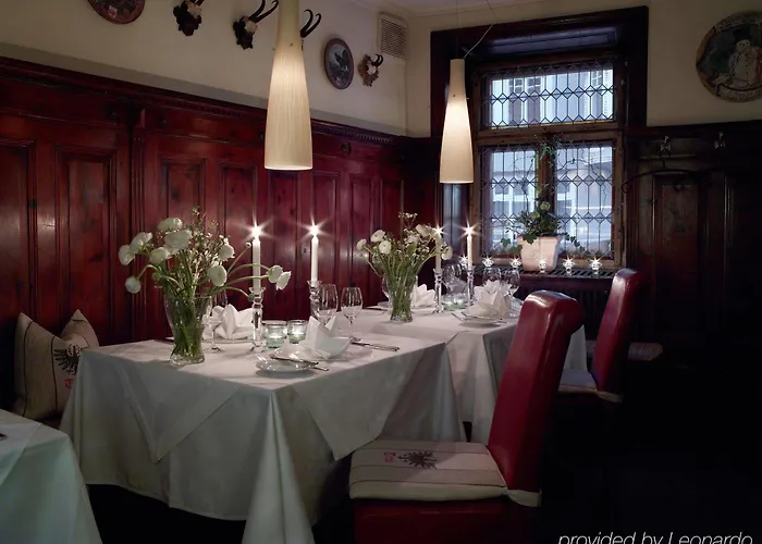 Schwarzer Adler Szálloda 4*