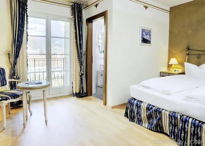 Hotel Schwarzer Adler 4*